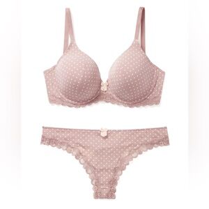 NWOT Women’s Adore Me Bra & Panty Lingerie Set